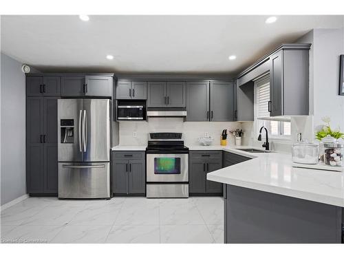 105 Joshua Road, Orangeville, ON - Indoor Photo Showing Kitchen