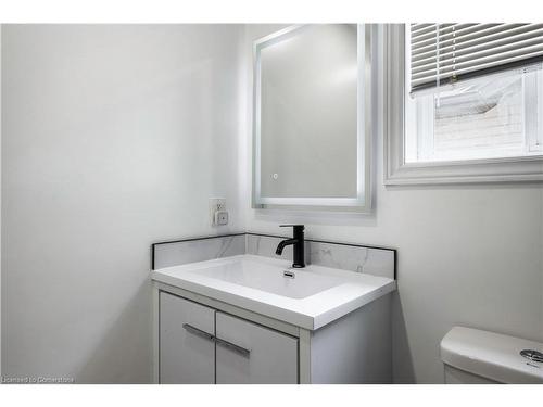 105 Joshua Road, Orangeville, ON - Indoor Photo Showing Bathroom