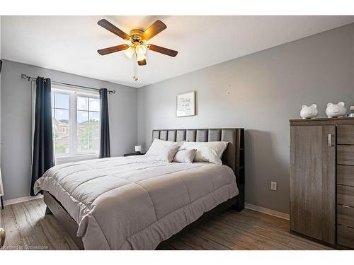 105 Joshua Road, Orangeville, ON - Indoor Photo Showing Bedroom