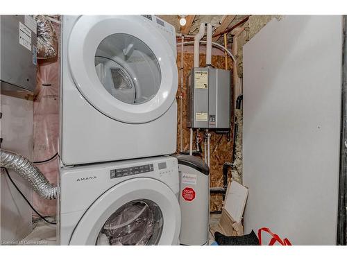 238 Sedgewood Street, Kitchener, ON - Indoor Photo Showing Laundry Room