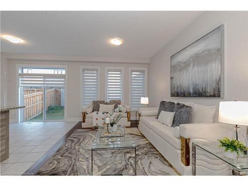 238 Sedgewood Street, Kitchener, ON - Indoor Photo Showing Living Room