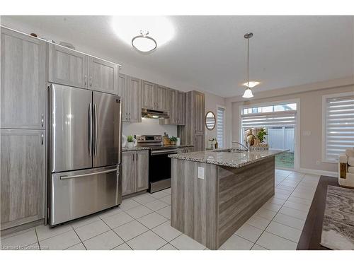 238 Sedgewood Street, Kitchener, ON - Indoor Photo Showing Kitchen