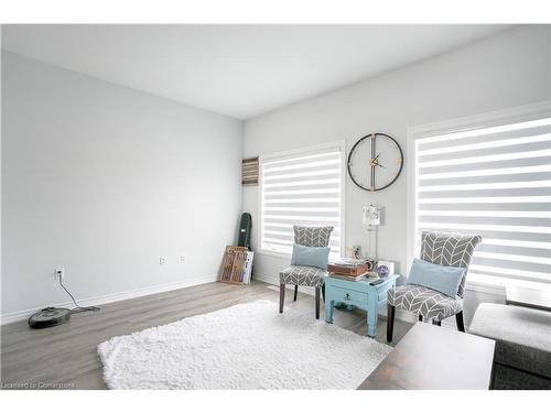 5-314 Equestrian Way, Cambridge, ON - Indoor Photo Showing Living Room