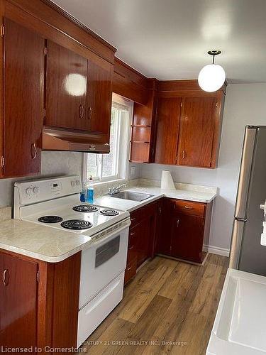 1749 Eastdowns Drive, Cambridge, ON - Indoor Photo Showing Kitchen