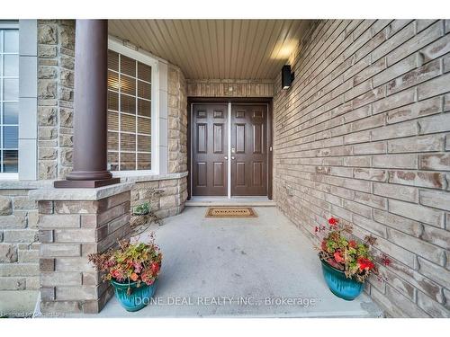 21 Bellagio Avenue, Hamilton, ON - Outdoor