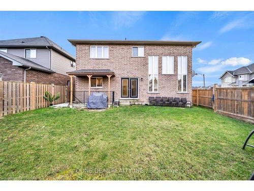 21 Bellagio Avenue, Hamilton, ON - Outdoor