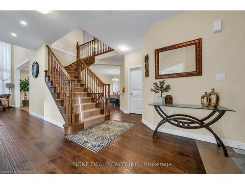 21 Bellagio Avenue, Hamilton, ON - Indoor Photo Showing Other Room