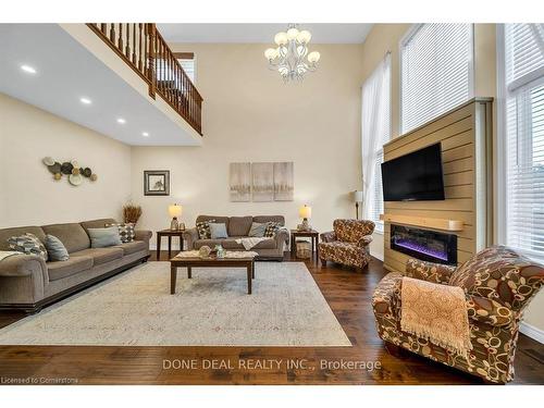 21 Bellagio Avenue, Hamilton, ON - Indoor Photo Showing Living Room With Fireplace