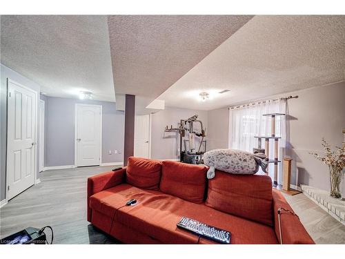 Bsmt-15 Ferguson Drive, Barrie, ON - Indoor Photo Showing Living Room