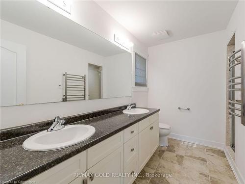 90 Laverty Crescent, Orangeville, ON - Indoor Photo Showing Bathroom