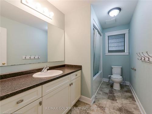 90 Laverty Crescent, Orangeville, ON - Indoor Photo Showing Bathroom