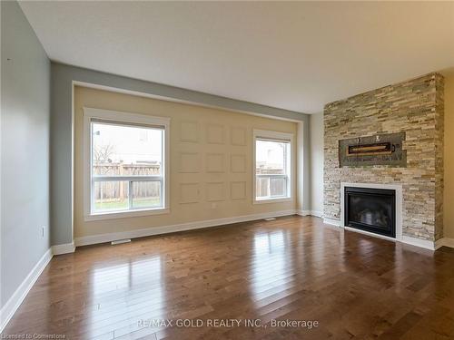 90 Laverty Crescent, Orangeville, ON - Indoor Photo Showing Living Room With Fireplace