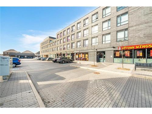 31-1720 Simcoe Street, Oshawa, ON - Outdoor