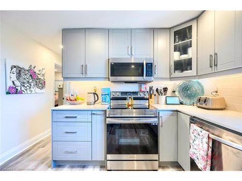 18 Ewing Street, Georgetown, ON - Indoor Photo Showing Kitchen