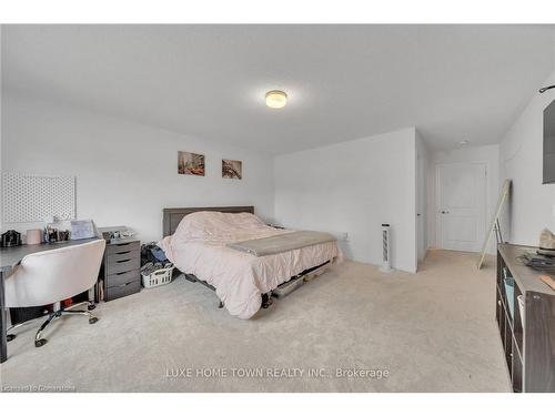 123 Povey Road, Fergus, ON - Indoor Photo Showing Bedroom