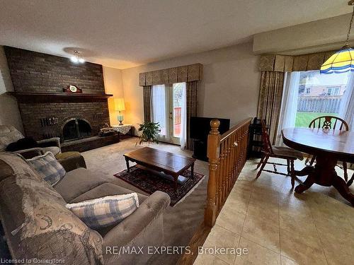 75 Wendy Crescent, London, ON - Indoor Photo Showing Other Room With Fireplace