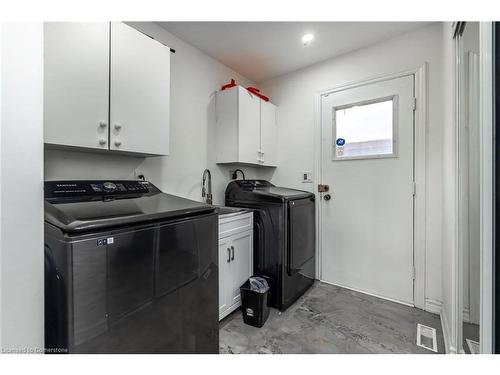 67 Massey Street, Brampton, ON - Indoor Photo Showing Laundry Room