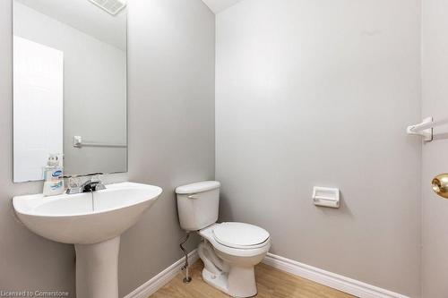 Upper-48 White Sands (Upper) Court, Kitchener, ON - Indoor Photo Showing Bathroom