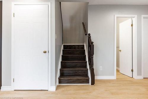 Upper-48 White Sands (Upper) Court, Kitchener, ON - Indoor Photo Showing Other Room