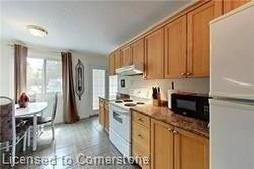 1-734 Shore Lane, Wasaga Beach, ON - Indoor Photo Showing Kitchen