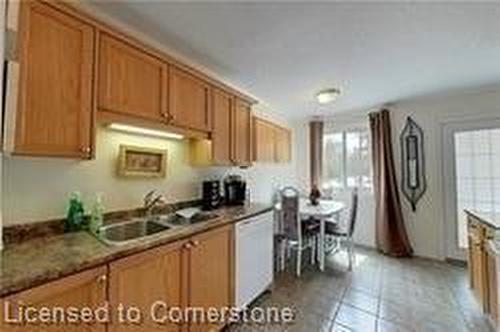 1-734 Shore Lane, Wasaga Beach, ON - Indoor Photo Showing Kitchen