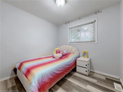 7086 Centennial Street, Niagara Falls, ON - Indoor Photo Showing Bedroom