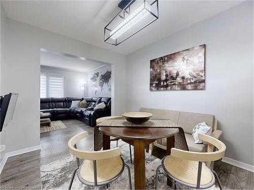 7086 Centennial Street, Niagara Falls, ON - Indoor Photo Showing Dining Room