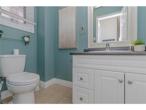 15 Cindy Avenue, Cambridge, ON - Indoor Photo Showing Bathroom