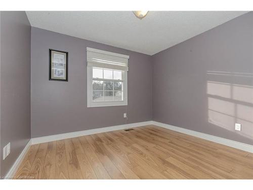 15 Cindy Avenue, Cambridge, ON - Indoor Photo Showing Other Room