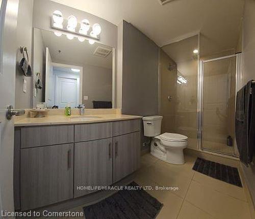 802-560 North Service Road Road, Grimsby, ON - Indoor Photo Showing Bathroom