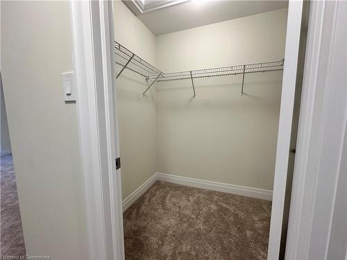 124 Lumb Drive, Cambridge, ON - Indoor With Storage