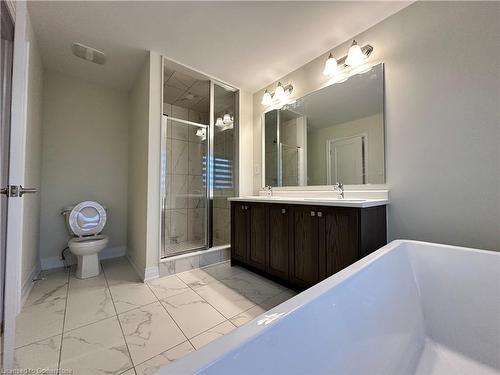 124 Lumb Drive, Cambridge, ON - Indoor Photo Showing Bathroom