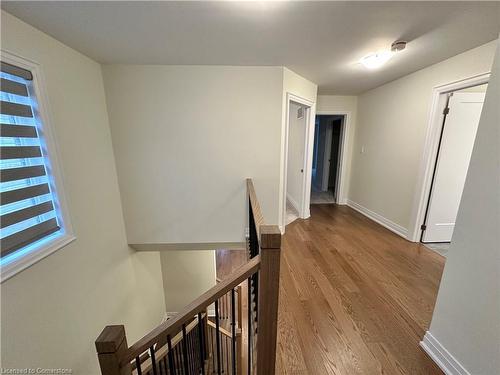 124 Lumb Drive, Cambridge, ON - Indoor Photo Showing Other Room