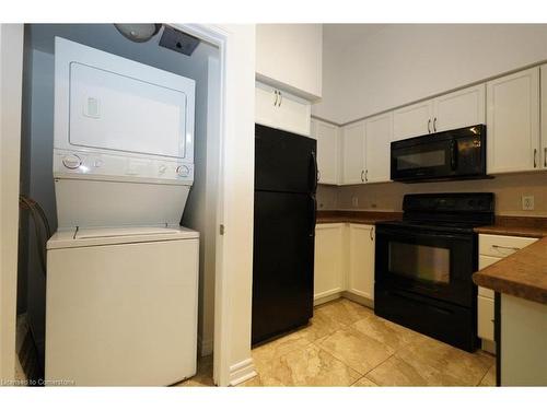 320-330 Princess Royal Drive, Mississauga, ON - Indoor Photo Showing Laundry Room