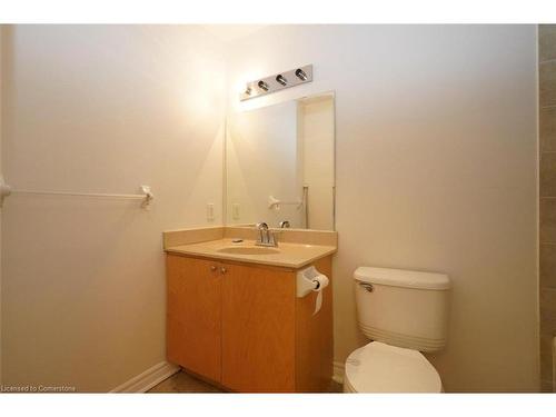 320-330 Princess Royal Drive, Mississauga, ON - Indoor Photo Showing Bathroom