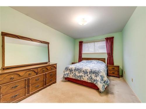 606 Sheraton Road, Burlington, ON - Indoor Photo Showing Bedroom