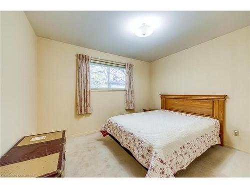 606 Sheraton Road, Burlington, ON - Indoor Photo Showing Bedroom