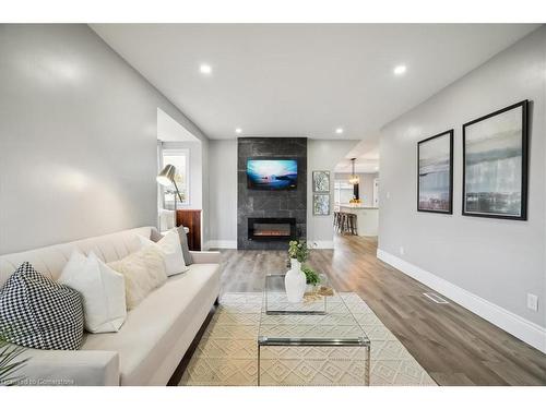 59 Stanley Street, Brantford, ON - Indoor Photo Showing Living Room With Fireplace