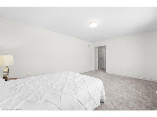 51 Sparrow Way, Colgan, ON - Indoor Photo Showing Bedroom