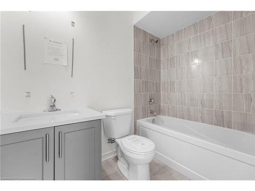 51 Sparrow Way, Colgan, ON - Indoor Photo Showing Bathroom