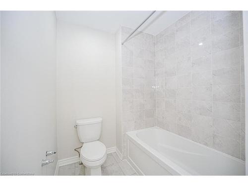 252 Shady Glen Crescent, Kitchener, ON - Indoor Photo Showing Bathroom