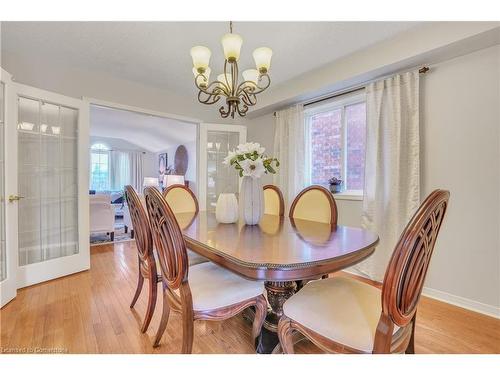 28 Sun King Crescent, Barrie, ON - Indoor Photo Showing Dining Room