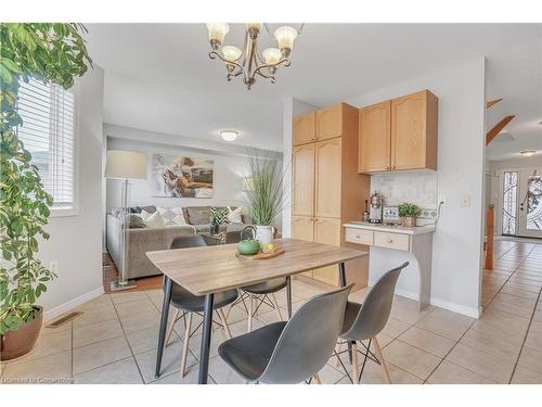 28 Sun King Crescent, Barrie, ON - Indoor Photo Showing Dining Room