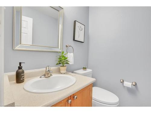 28 Sun King Crescent, Barrie, ON - Indoor Photo Showing Bathroom