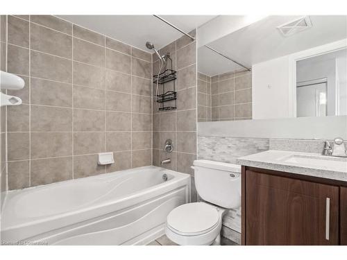 2111-310 Burnhamthorpe Road W, Mississauga, ON - Indoor Photo Showing Bathroom