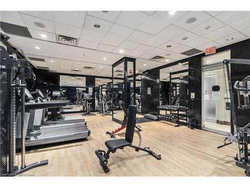 2111-310 Burnhamthorpe Road W, Mississauga, ON - Indoor Photo Showing Gym Room