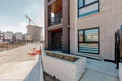 123-349 Wheat Boom Drive, Oakville, ON - Outdoor