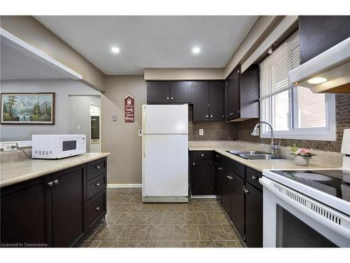 37 Autumn Road, Brantford, ON - Indoor Photo Showing Kitchen With Double Sink