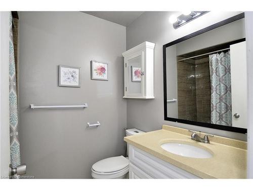 37 Autumn Road, Brantford, ON - Indoor Photo Showing Bathroom