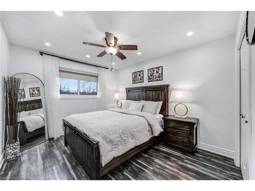 53 Winding Way, Brantford, ON - Indoor Photo Showing Bedroom